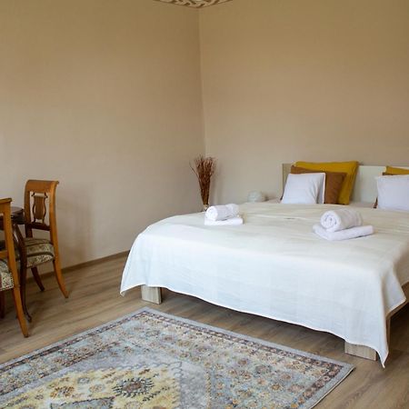 Villa Flora Kiskunmajsa Esterno foto